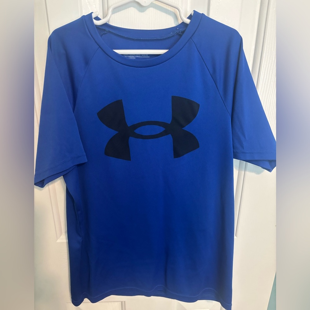 Short sleeve under armor shirt